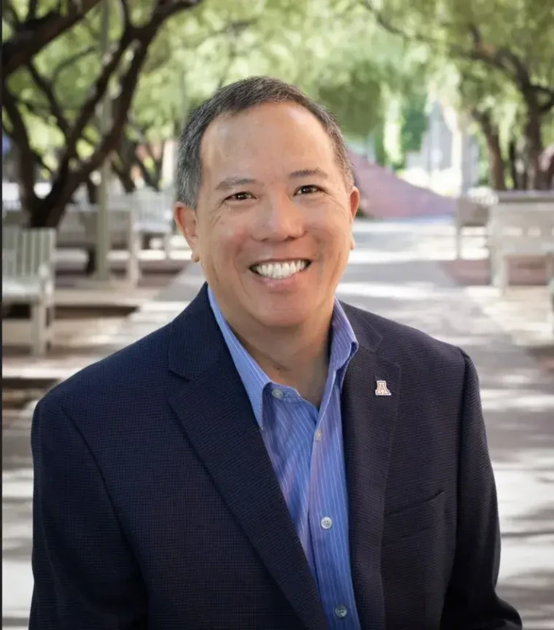 Headshot of Elliott Cheu